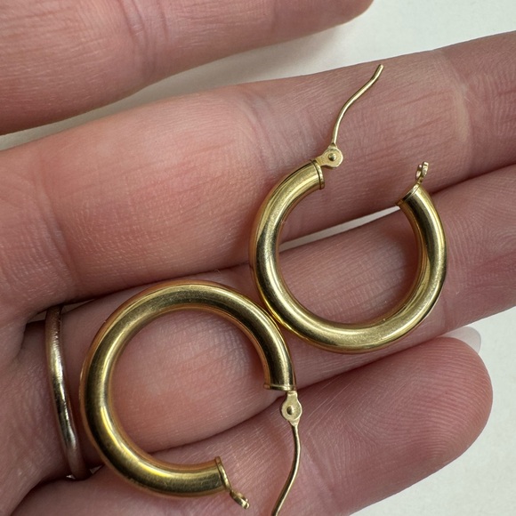 Jewelry - 14K yellow gold hoop earrings